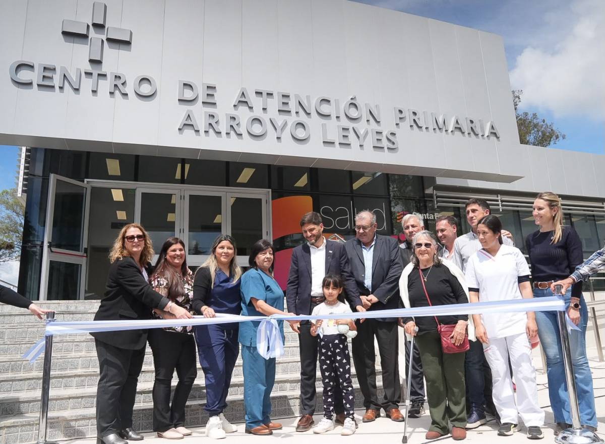 Pullaro inauguró el edificio del Centro de Salud de Arroyo Leyes