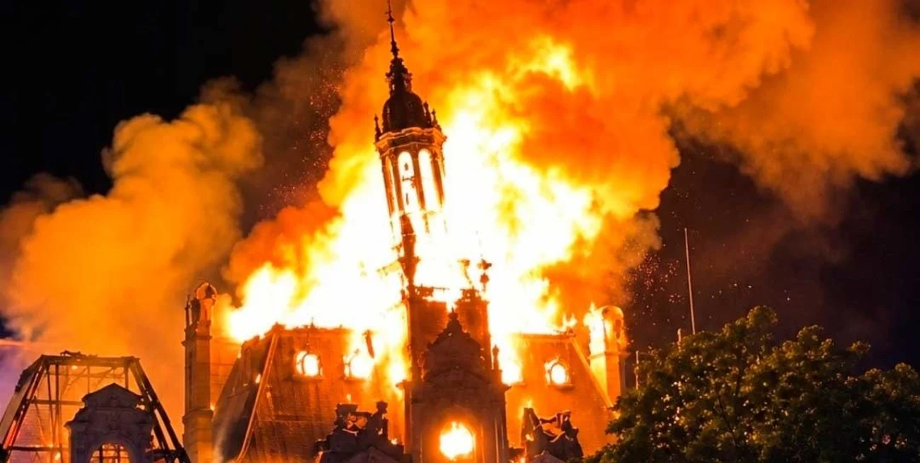 El ayuntamiento de Limoges, destruido en las protestas en Francia